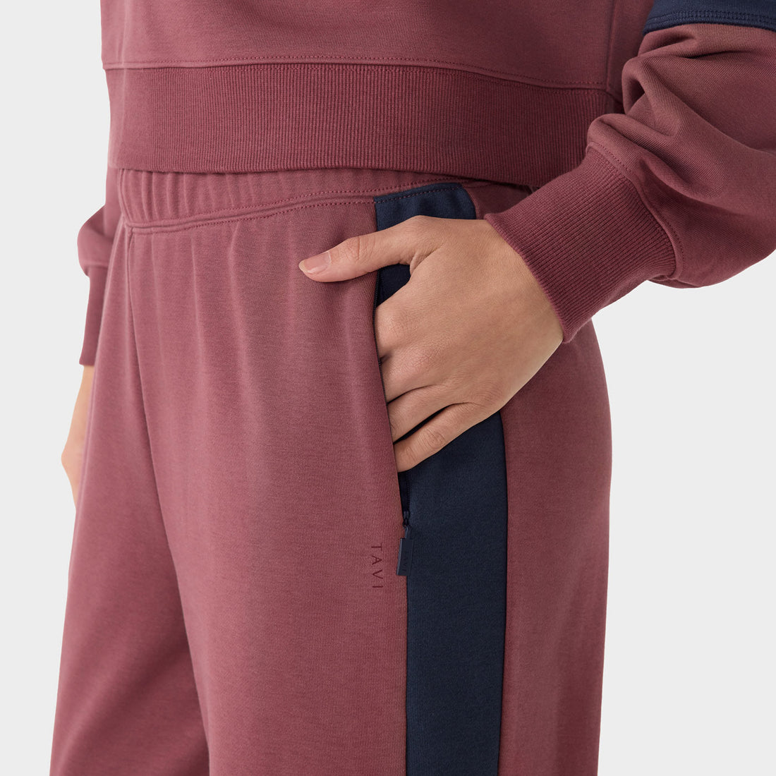 WOMEN'S TAVI FRENCH TERRY CONTRAST SWEATPANT | DEEP EMBER NAVY