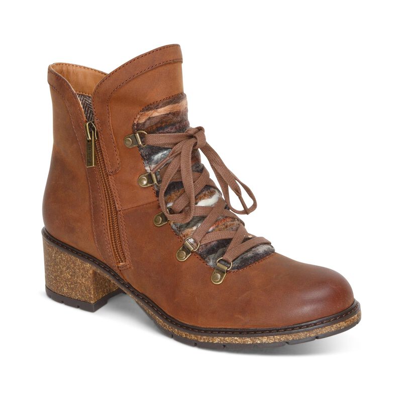 WOMEN'S AETREX JOLEEN ARCH SUPPORT BOOT | CARAMEL CAFE