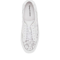 WOMEN'S DJANGO & JULIETTE FADERS-DJ | WHITE LEATHER FLOWER