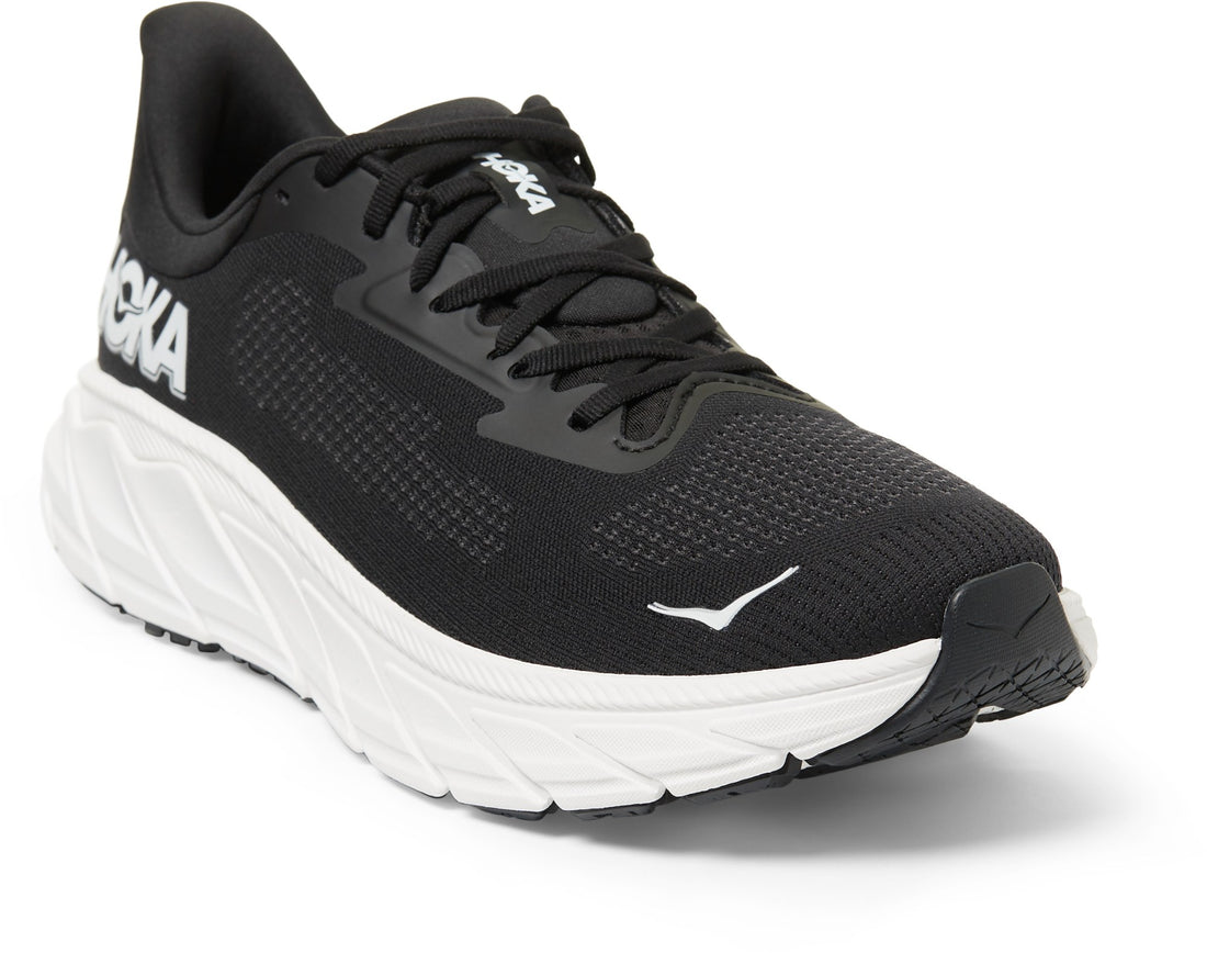 MEN'S HOKA ARAHI 7 |  BLACK / WHITE