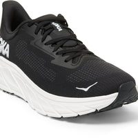 MEN'S HOKA ARAHI 7 |  BLACK / WHITE