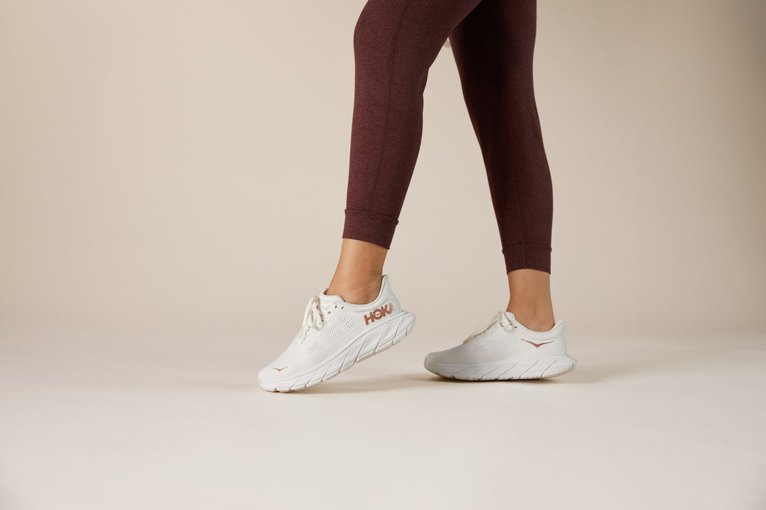 WOMEN'S HOKA ARAHI 7 | VANILLA / CREAM