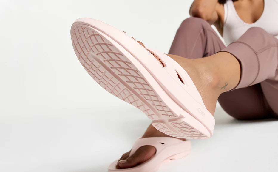 UNISEX OOFOS OORIGINAL SANDAL | BLUSH