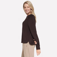 WOMEN'S SKECHERS COZY LUXE CREWNECK | BROWN / CHESTNUT