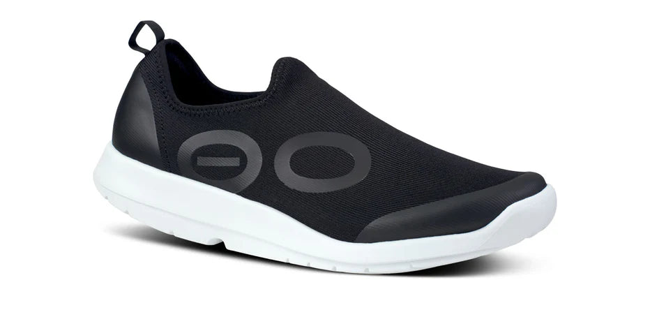 MENS OOFOS OOMG SPORT SLIP-ON RECOVERY SHOE | WHITE / BLACK