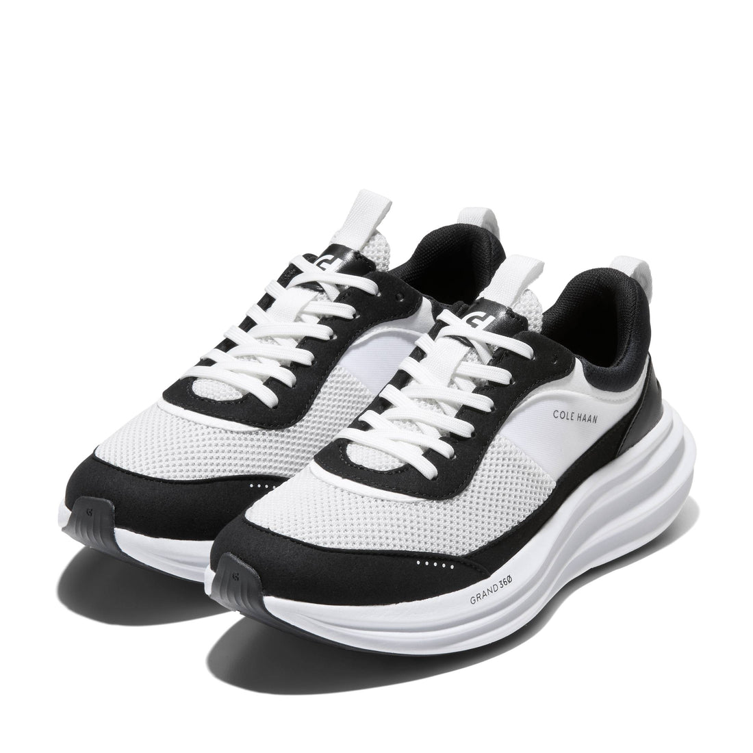 WOMEN'S COLE HAAN ORIGINALGRAND QUADSTREAK RUNNING SNEAKER | WHITE / BLACK / WHITE