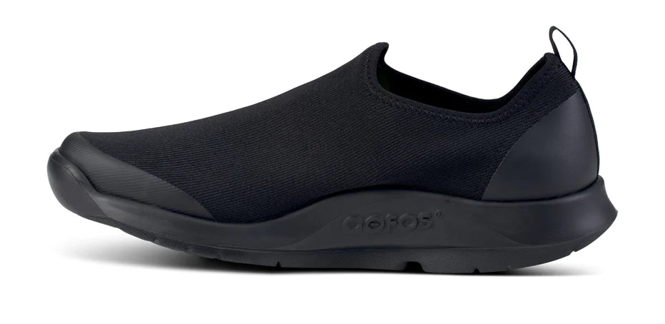 MENS OOFOS OOMG SPORT LOW RECOVERY SLIP ON SHOE | BLACK