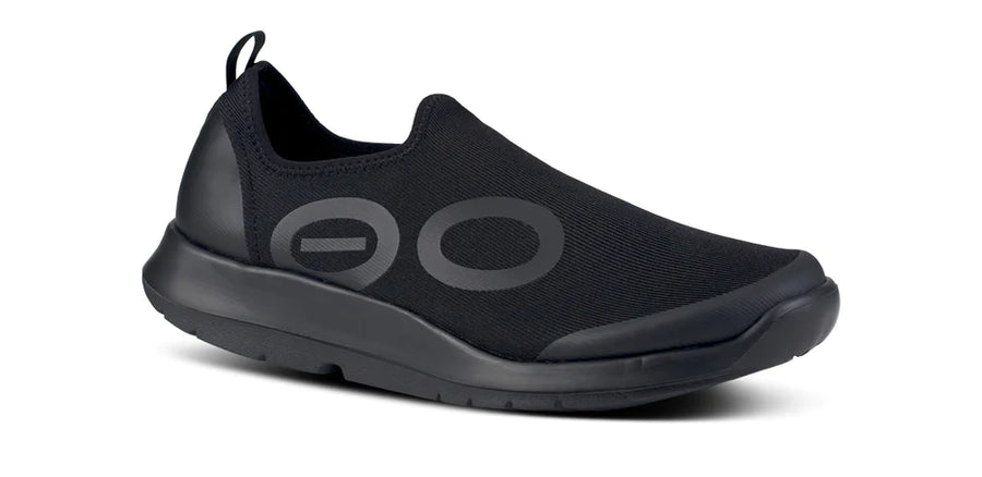 MENS OOFOS OOMG SPORT LOW RECOVERY SLIP ON SHOE | BLACK