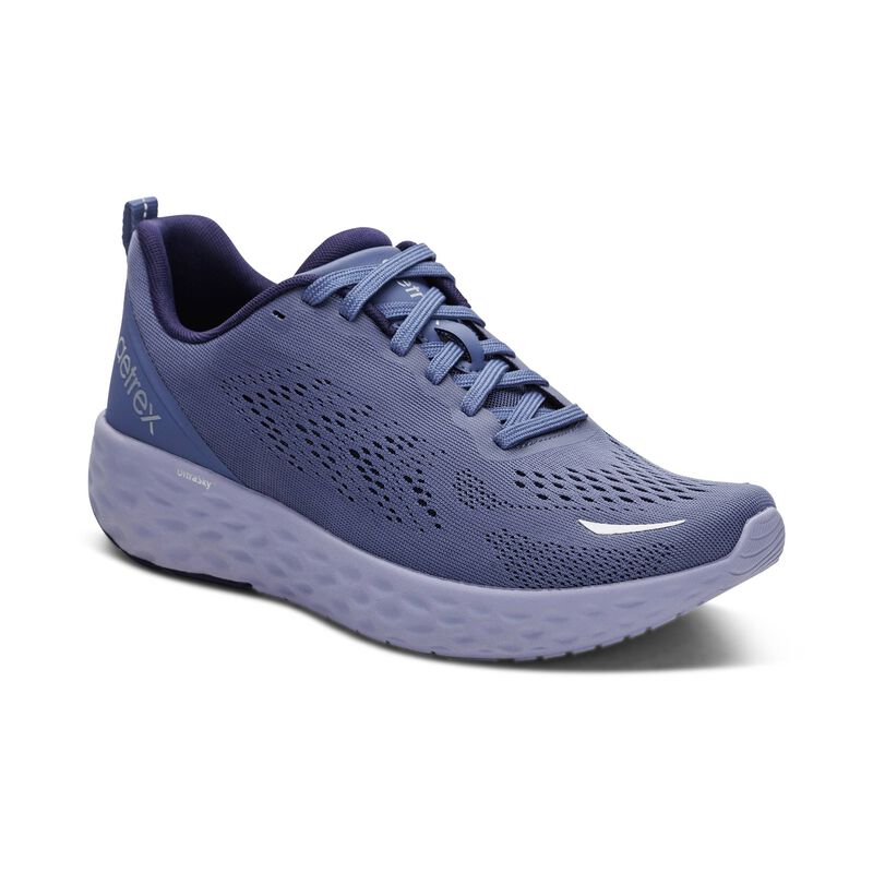 WOMEN'S AETREX DANIKA ARCH SUPPORT SNEAKER | PLUM