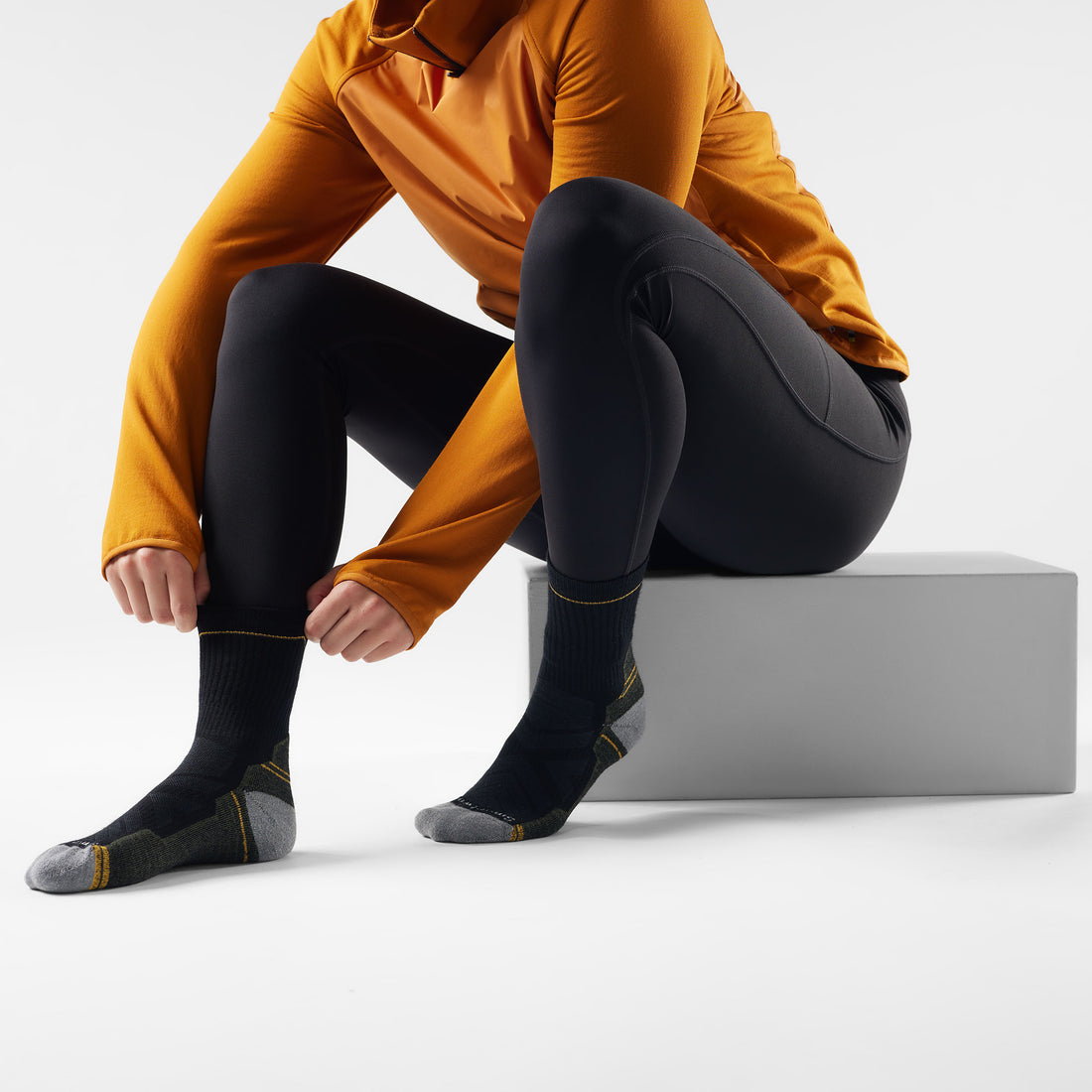 SMARTWOOL HIKE  LIGHT CUSHION CREW | BLACK