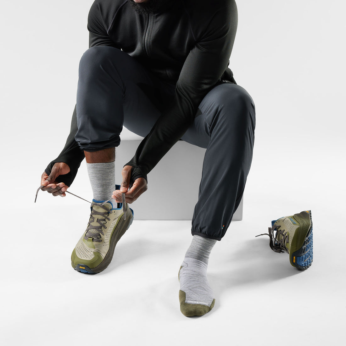 UNISEX SMARTWOOL RUN  TARGETED CUSHION CREW | LIGHT GRAY