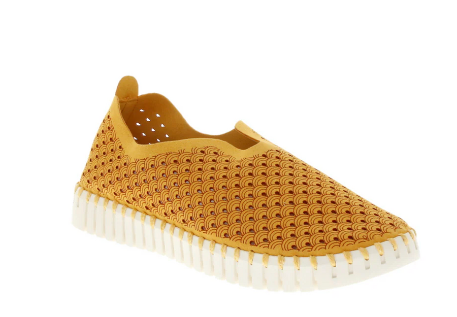 WOMEN'S ILSE JACOBSEN TULIP 139 SLIP-ON | GOLDEN NUGGET