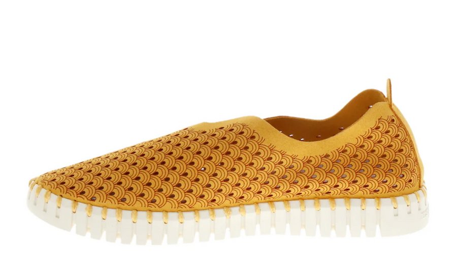 WOMEN'S ILSE JACOBSEN TULIP 139 SLIP-ON | GOLDEN NUGGET