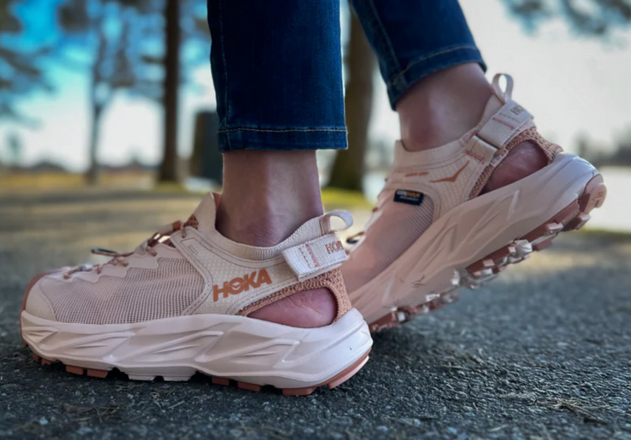 WOMEN'S HOKA HOPARA 2 | CREAM / CEDAR