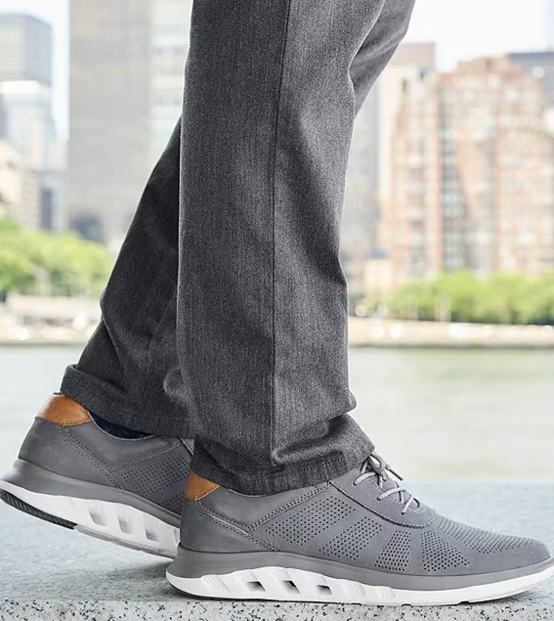 MEN'S JOHNSTON & MURPHY ACTIVATE U-THROAT | GRAY NUBUCK