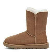 WOMEN'S UGG BAILEY ZIP SHORT BOOT | CHESTNUT