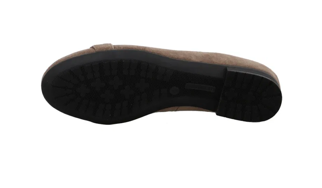 WOMEN'S ARA SCOUT BALLET FLAT CHAIN | SESAME SUEDE