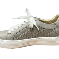 WOMEN'S VANELI YASHI | LIGHT GREY NAPPA