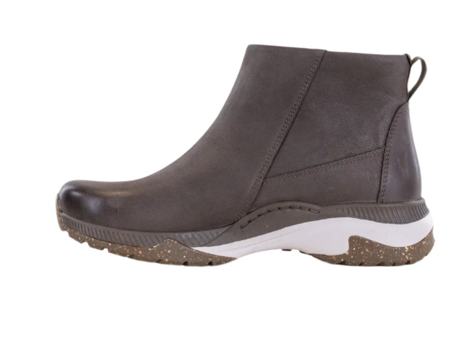 WOMEN'S DANSKO MARGO | MOREL WATERPROOF BURNISHED BOOT