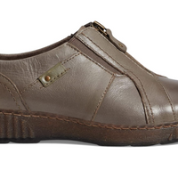 WOMEN'S CLARKS MAGNOLIA ZIP | DARK TAUPE