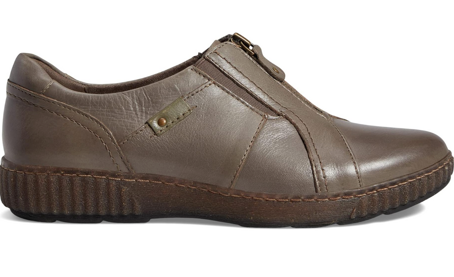 WOMEN'S CLARKS MAGNOLIA ZIP | DARK TAUPE