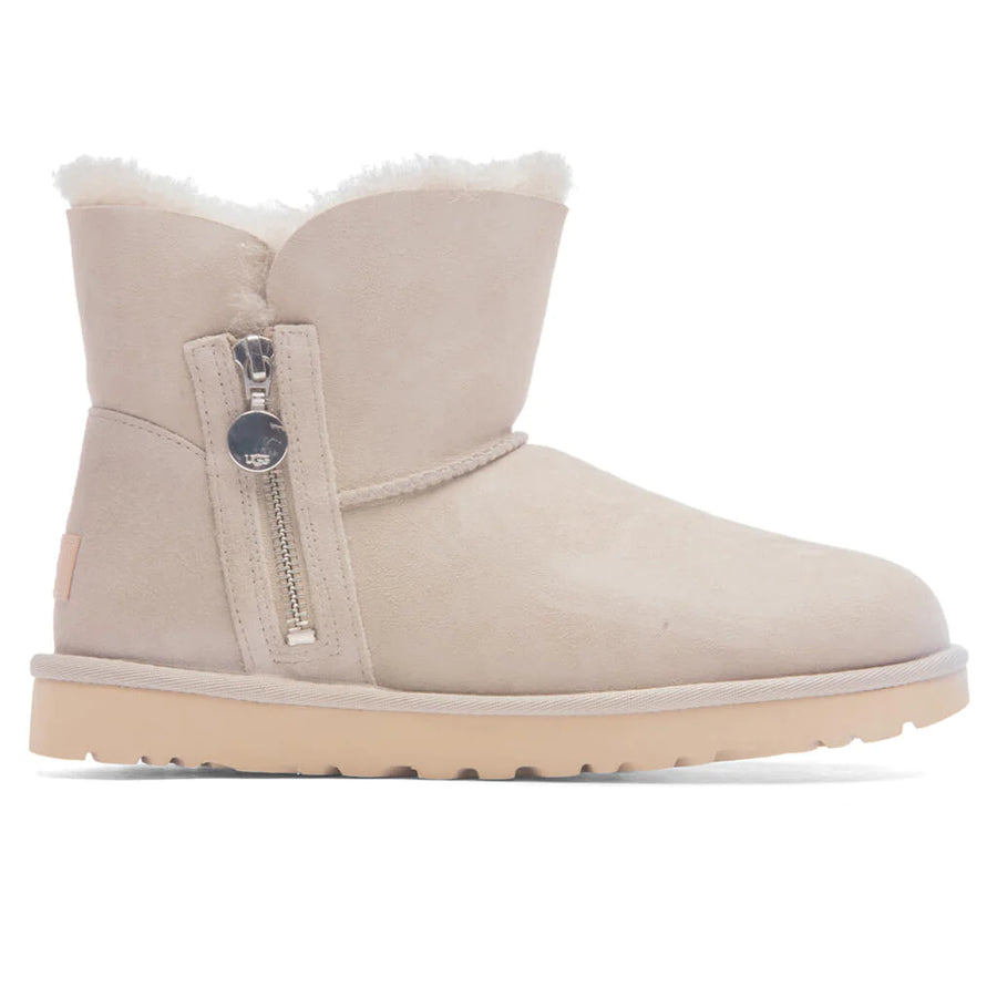 WOMEN'S UGG BAILEY ZIP MINI BOOT | GOAT