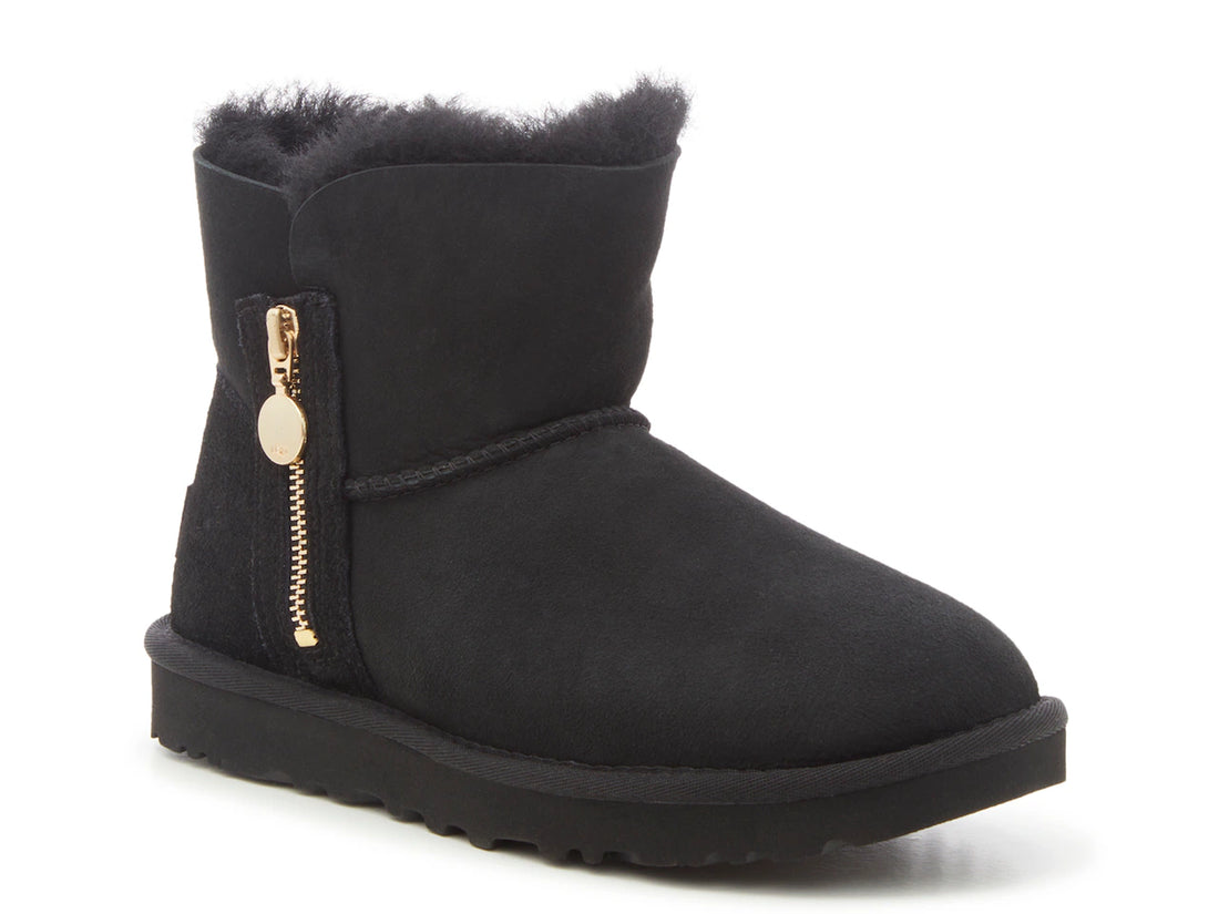 WOMEN'S UGG CLASSIC MINI BAILEY ZIP BOOT | BLACK