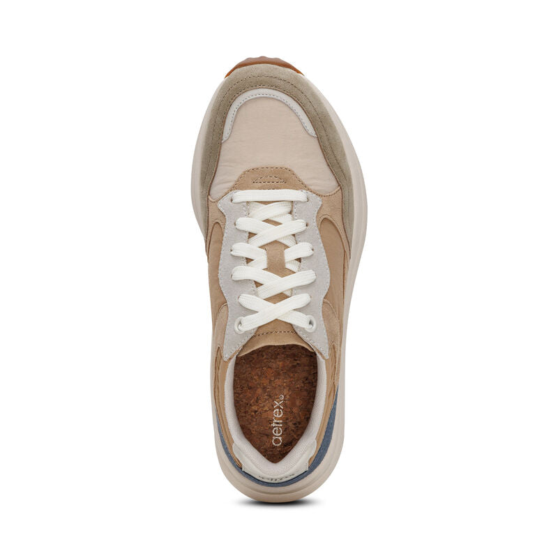 WOMEN'S AETREX MOLLY SNEAKER | TAN