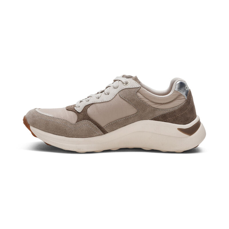 WOMEN'S AETREX MOLLY SNEAKER | TAUPE