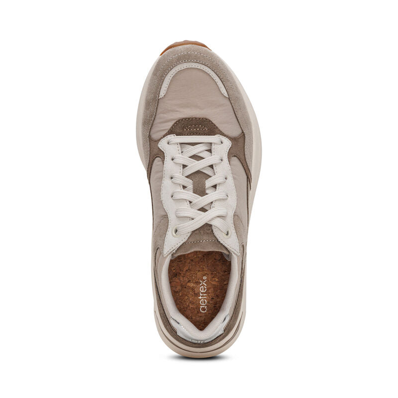 WOMEN'S AETREX MOLLY SNEAKER | TAUPE