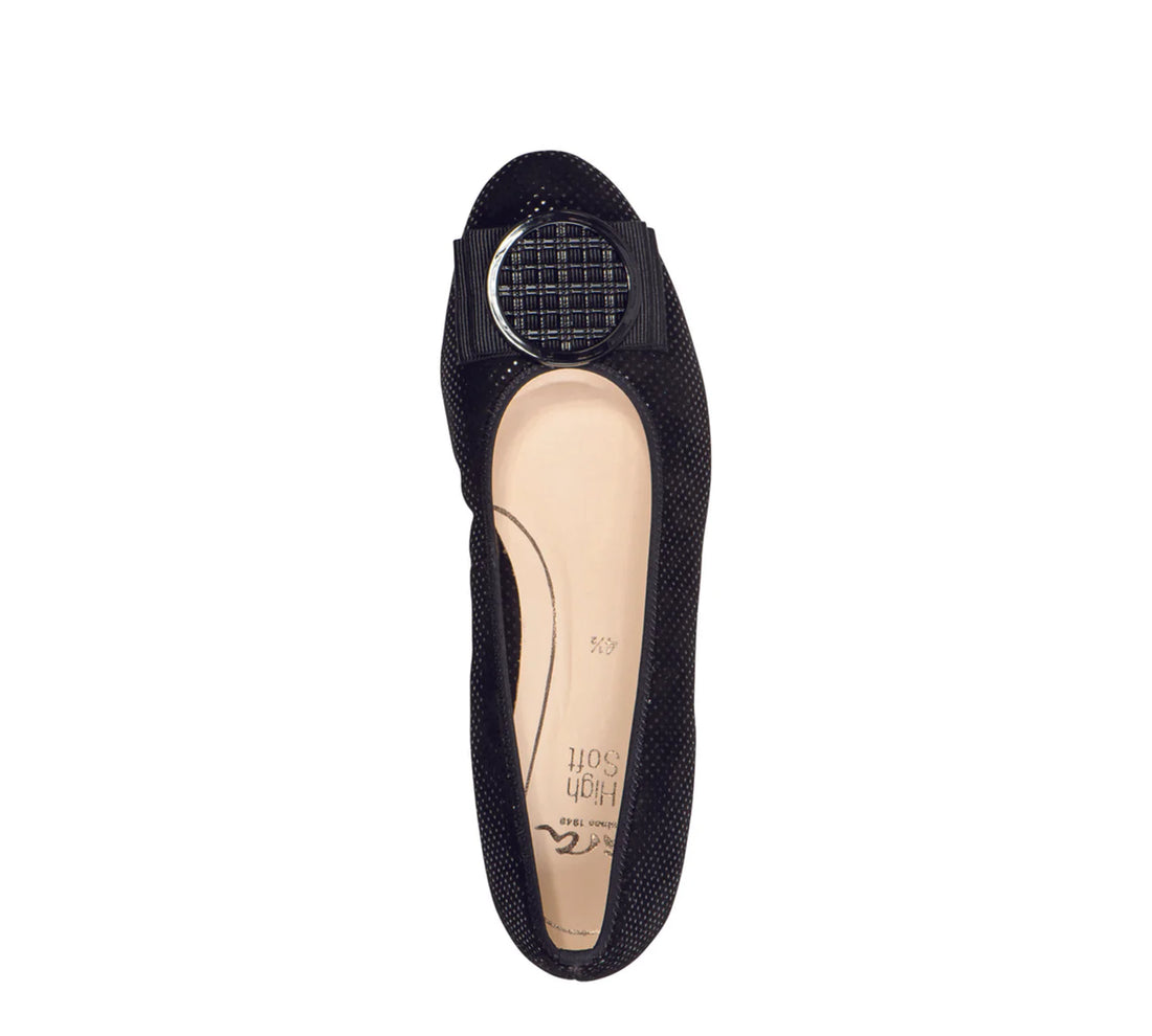 WOMEN'S ARA BAMBI FLAT | BLACK PUNTIKID