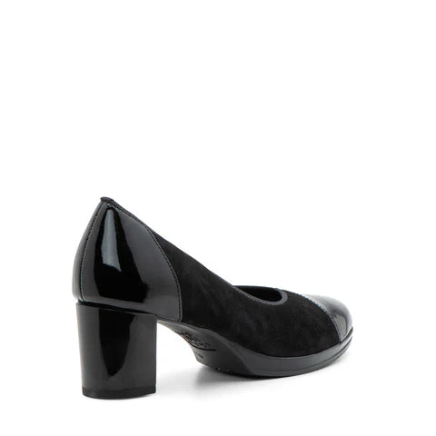 WOMEN'S ARA CONCORD MIXED MEDIA PUMP | BLACK PATENT