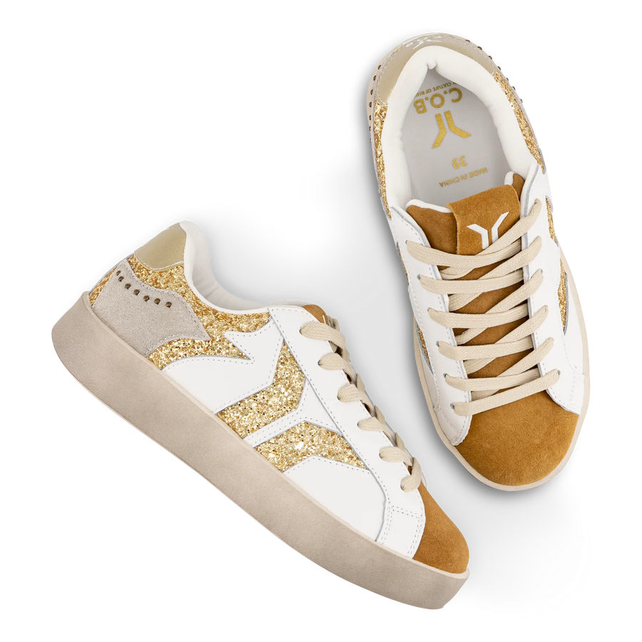 WOMEN'S C.O.B by CULTURE OF BRAVE PLAY LEATHER SNEAKER | GOLD / GLITTER WINGS