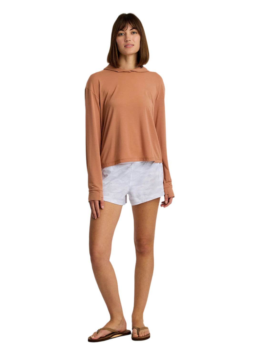 WOMEN'S FREE FLY BAMBOO-LINED ACTIVE BREEZE SHORT - 3" | SEASMOKE CAMO CLOUD GREY