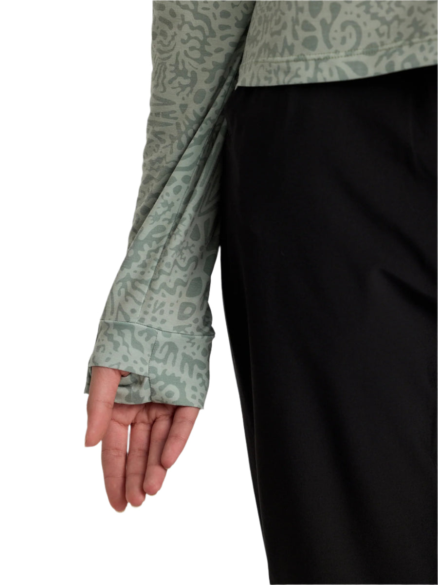 WOMEN'S FREE FLY ELEVATE LIGHTWEIGHT HOODIE | DRIFTER PRINT / DESERT SAGE