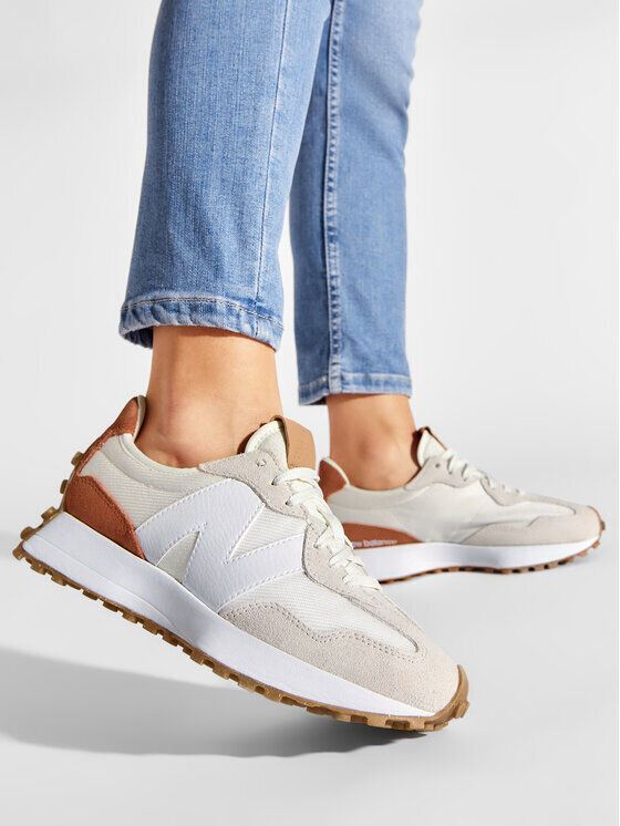 WOMEN'S NEW BALANCE 327 | SEA SALT / RUST OXIDE