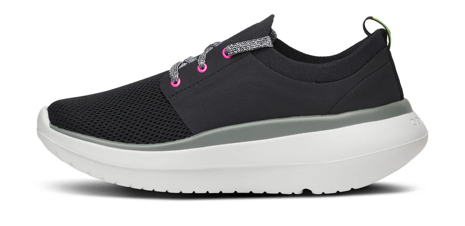 WOMEN'S OOFOS OOMY STRIDE | WHITE / BLACK