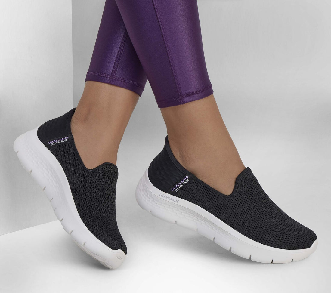 WOMEN'S SKECHERS GO WALK FLEX | BLACK / WHITE