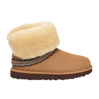 WOMEN'S UGG CLASSIC SHORT CRESCENT | CHESTNUT