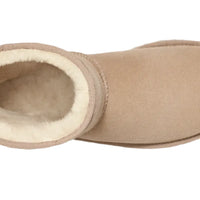 WOMEN'S UGG CLASSIC SHORT II | SAND