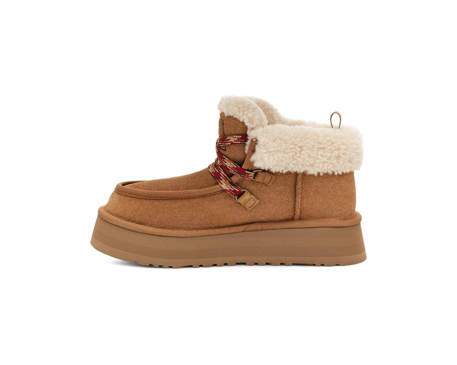 WOMEN'S UGG FUNKARRA CABIN CUFF | CHESTNUT