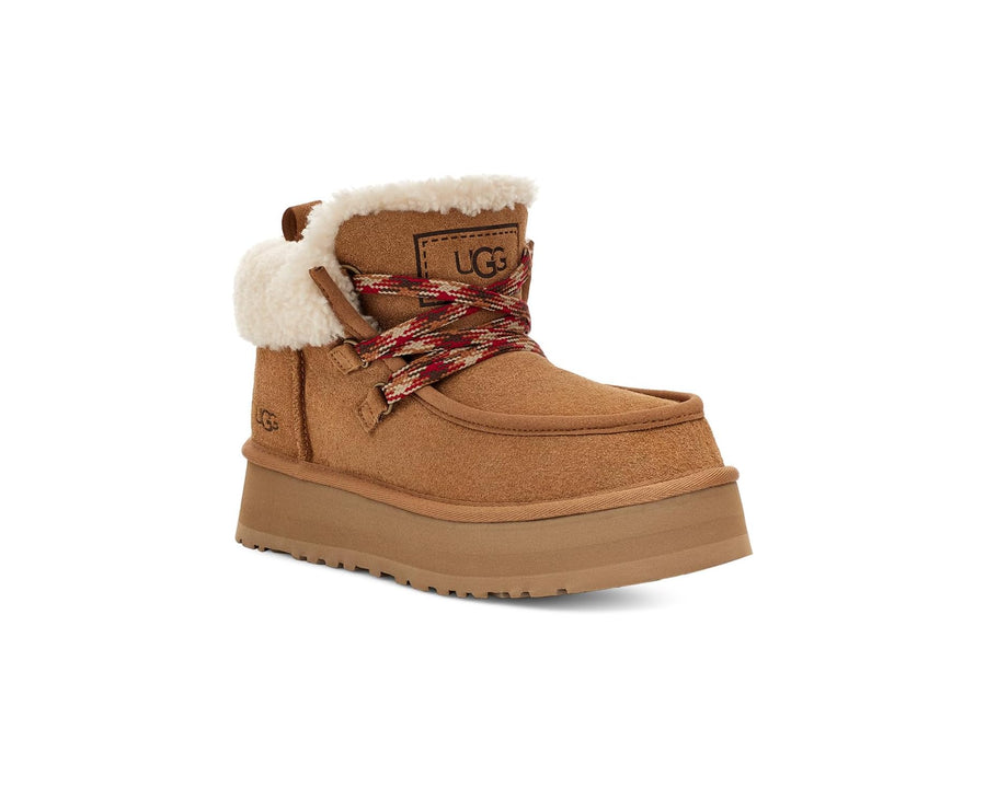 WOMEN'S UGG FUNKARRA CABIN CUFF | CHESTNUT