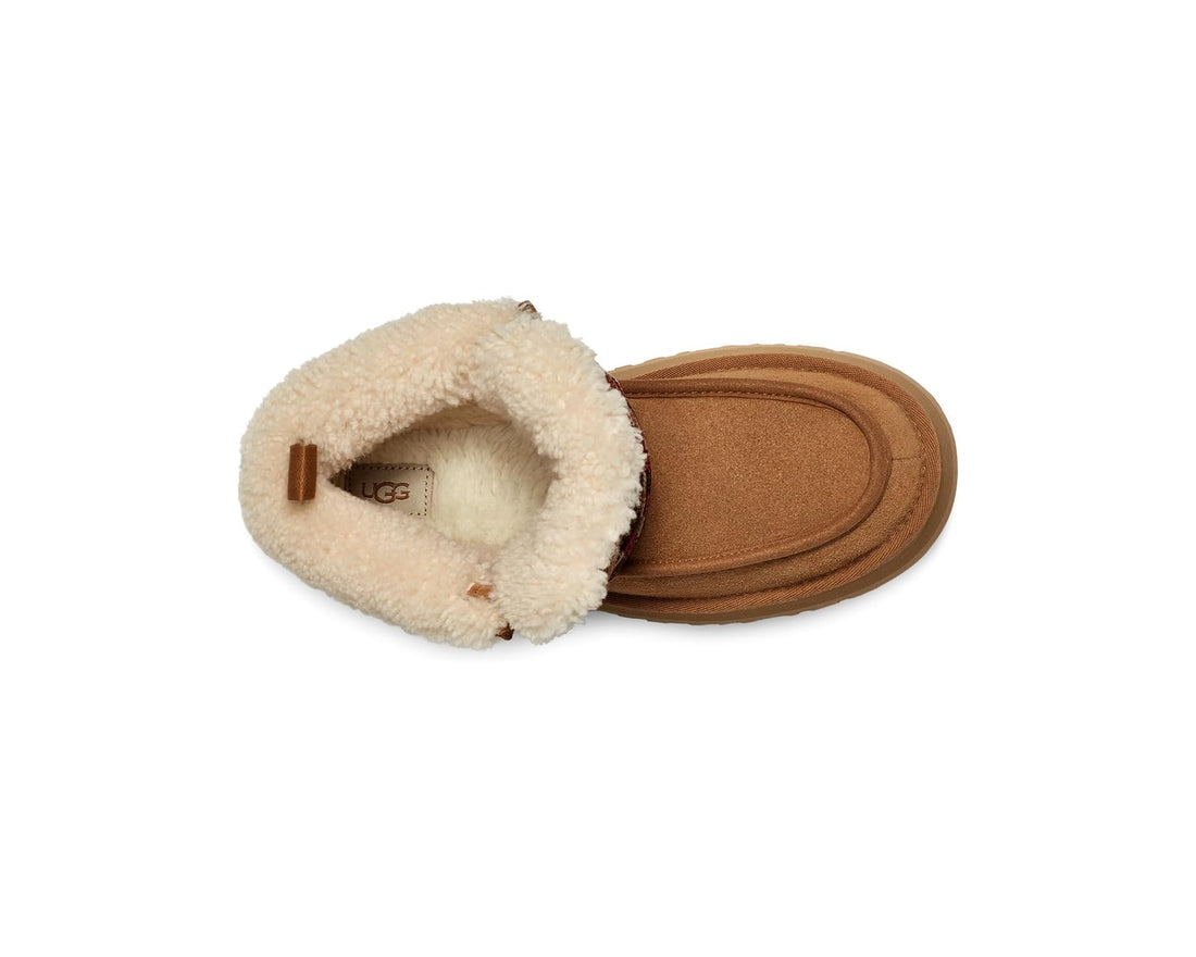 WOMEN'S UGG FUNKARRA CABIN CUFF | CHESTNUT