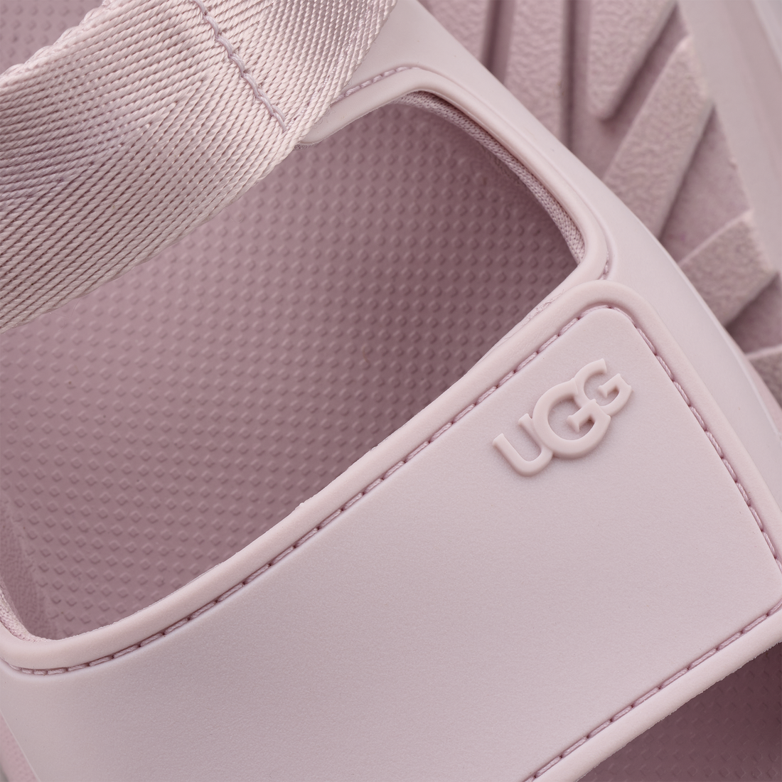 WOMEN'S UGG GOLDENGLOW SANDAL | BAY FOG