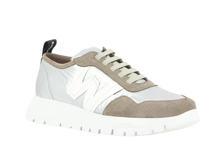 WOMEN'S WONDERS LUNA SNEAKER | TREND TAUPE / NYLON PLATA