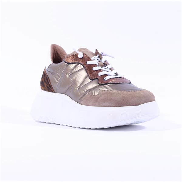 WOMEN'S WONDERS ROMA SNEAKER | TREND TAUPE / NYLON CHAMPAGNE