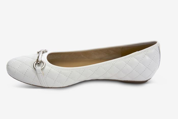 WOMEN'S VANELI STACY BALLET FLAT | WHITE QUILTED NAPPA