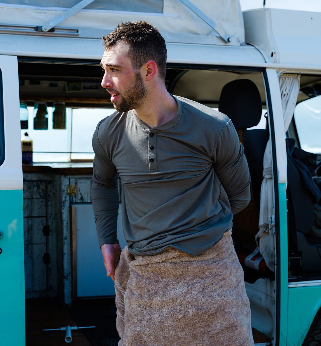MEN'S FREE FLY BAMBOO FLEX LONG SLEEVE HENLEY | BLACK SAND
