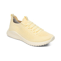 WOMEN'S AETREX CARLY SNEAKERS | LEMON